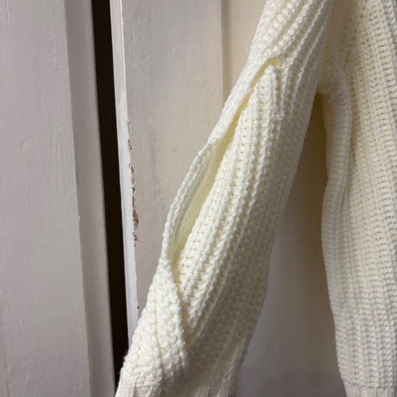 Cold Should Sweater - Picture 2 of 4